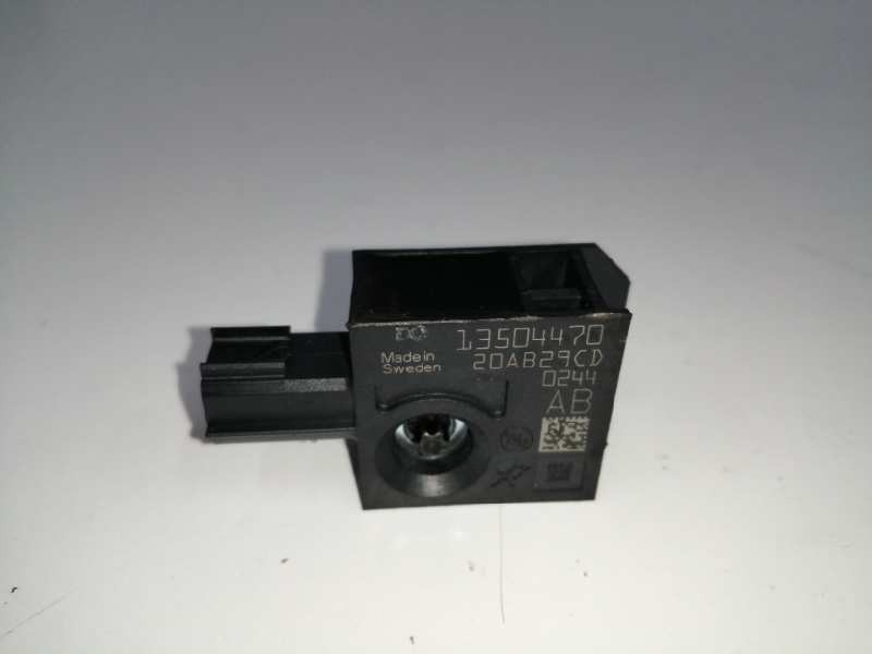 Recambio de sensor para opel meriva b 1.6 cdti dpf referencia OEM IAM 13504470 IMPACTO 