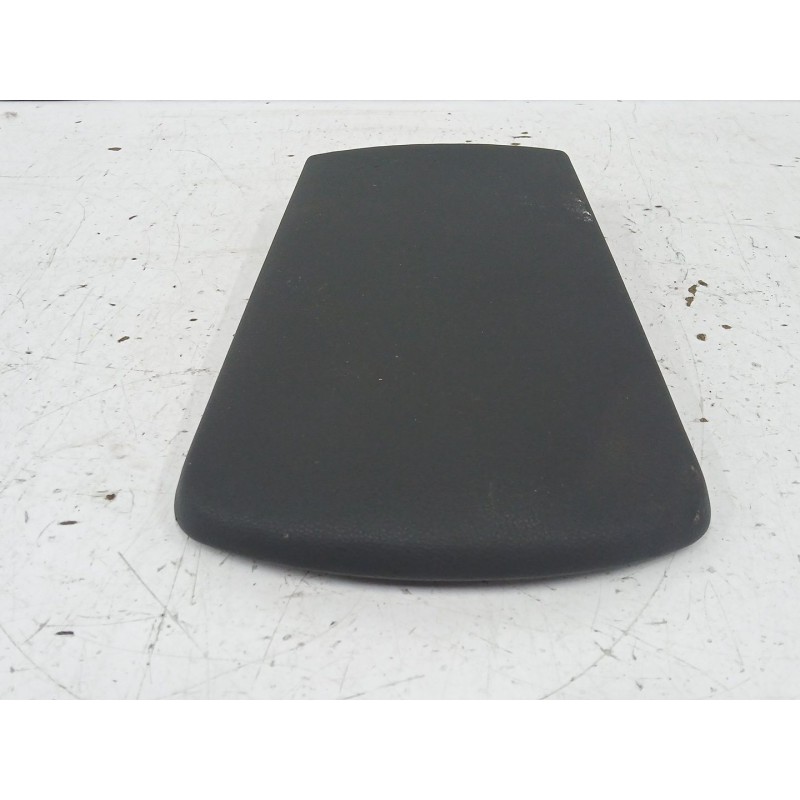 Recambio de apoyabrazos central para peugeot 3008 i monospace (0u_) 1.6 thp referencia OEM IAM 9682928577  