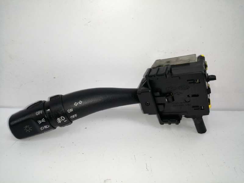 Recambio de mando luces para kia carnival 2.9 crdi cat referencia OEM IAM 934104D200  