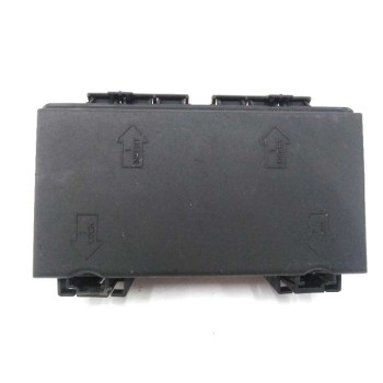 CAJA RELES / FUSIBLES 