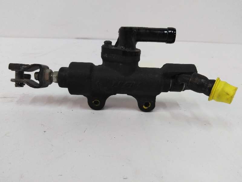 Recambio de bomba freno trasera para honda cb/cbf 600 / 900 hornet /cbf 1000 referencia OEM IAM 43510MFGD21 Recambio de bomba freno trasera para honda cb/cbf 600 / 900 hornet /cbf 1000 referencia OEM IAM 43510MFGD21