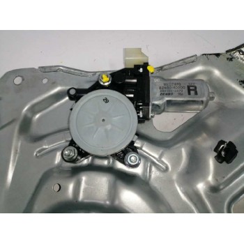 Recambio de elevalunas delantero derecho para kia carnival 2.9 crdi cat referencia OEM IAM TIJERA 824604D000 