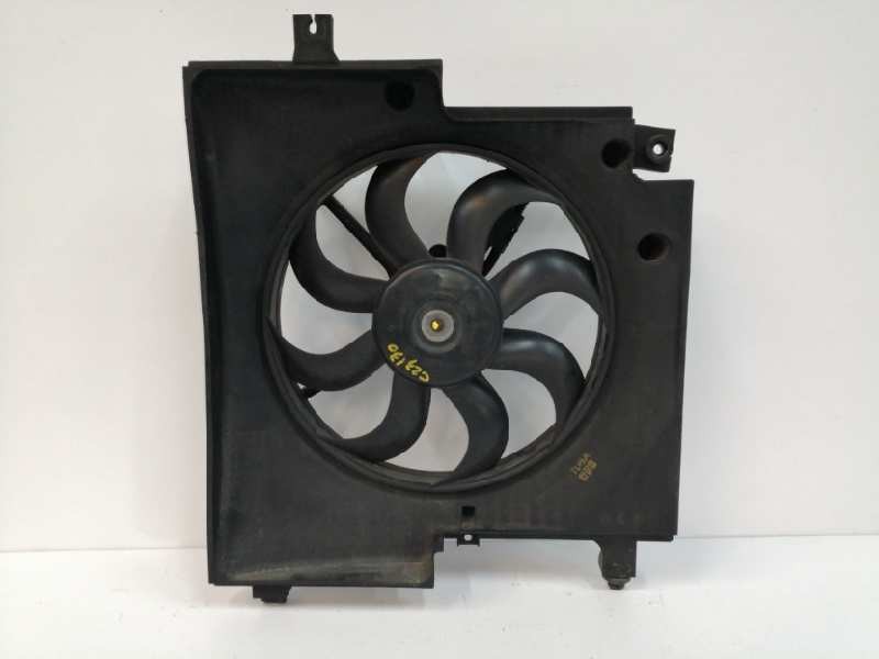 Recambio de electroventilador para kia carnival 2.9 crdi cat referencia OEM IAM 977304D  