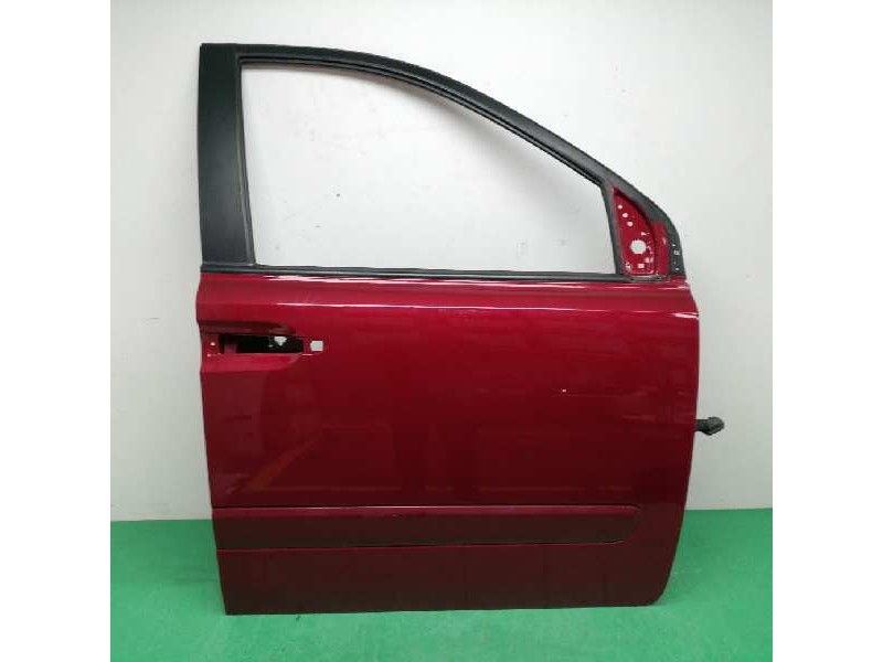 Recambio de puerta delantera derecha para kia carnival 2.9 crdi cat referencia OEM IAM 760044D010  