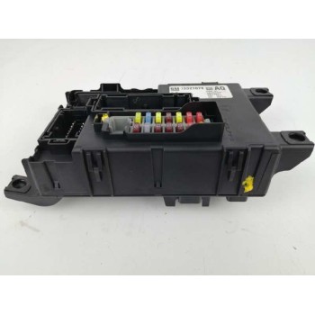 CAJA RELES / FUSIBLES 13321078 