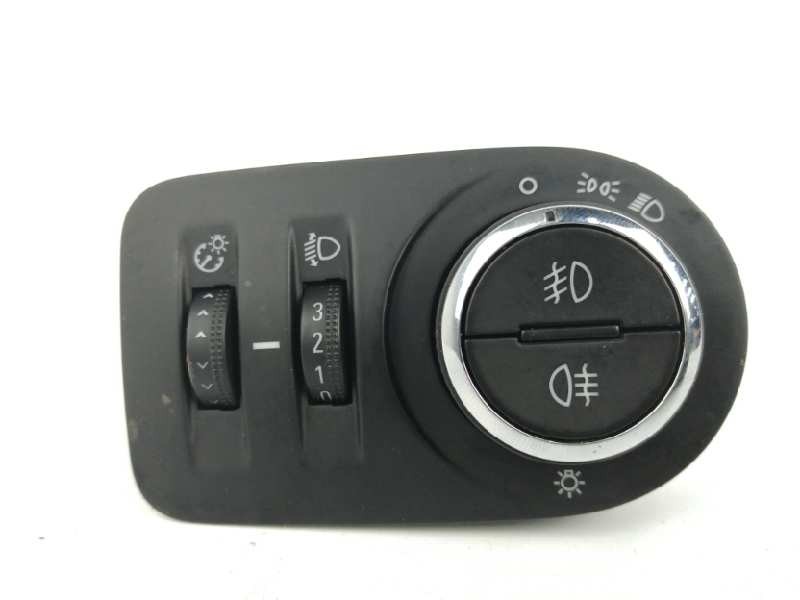 Recambio de mando luces para opel corsa d opc referencia OEM IAM 13310335 VEHICULO INGLES Recambio de mando luces para opel corsa d opc referencia OEM IAM 13310335 VEHICULO INGLES