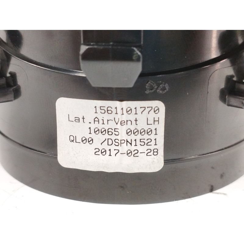 REJILLA AIREADORA LADO IZQUIERDO