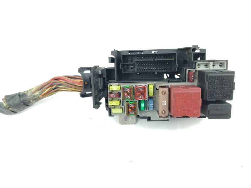 Recambio de caja reles / fusibles para opel corsa d opc referencia OEM IAM   