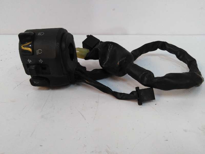 Recambio de piña de luces para kawasaki ninja 250 r ninja 250 r referencia OEM IAM 460910158  