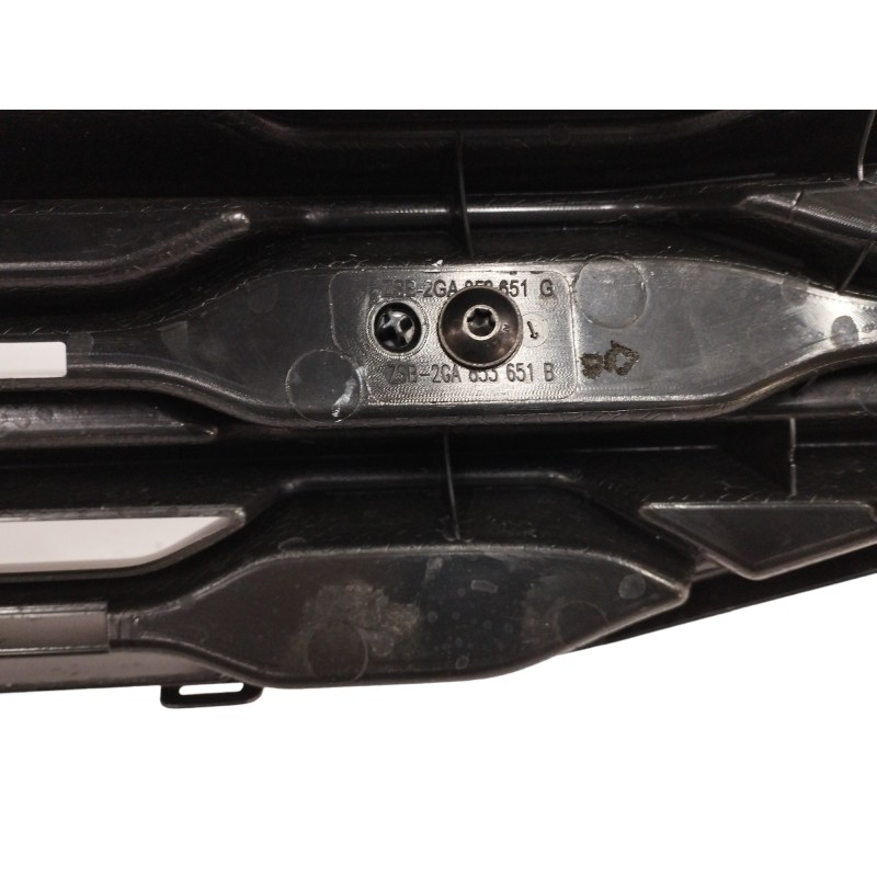 REJILLA DELANTERA R-LINE