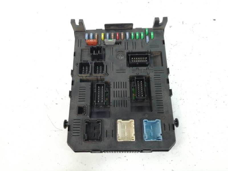 Recambio de caja reles / fusibles para peugeot 407 sw 1.6 hdi referencia OEM IAM 9663510480  