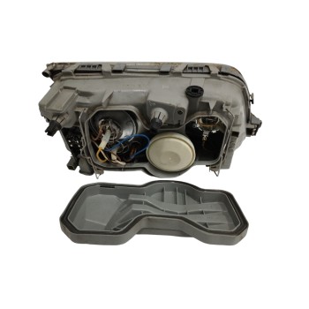 Recambio de faro derecho para mercedes-benz clase c (w202) berlina 200 (202.020) referencia OEM IAM A2028201861  