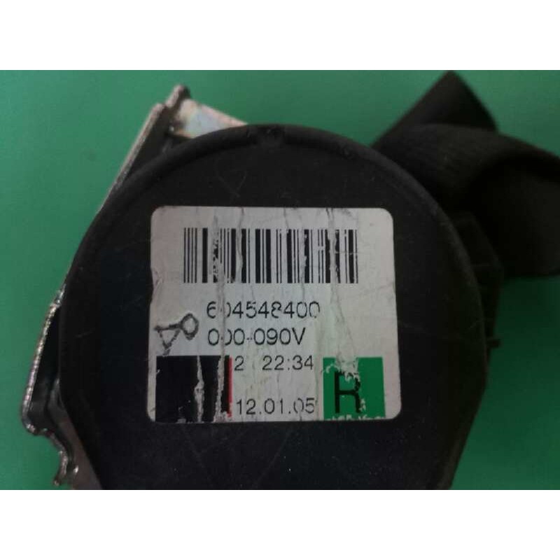 CINTURON SEGURIDAD TRASERO DERECHO