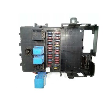 Recambio de caja reles / fusibles para nissan terrano/terrano.ii (r20) 2.7 turbodiesel referencia OEM IAM   
