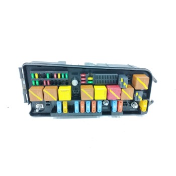 CAJA RELES / FUSIBLES 12767115 519109300 