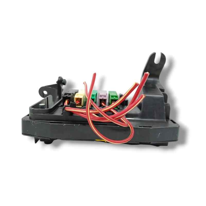 CAJA RELES / FUSIBLES