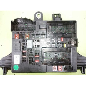 Recambio de caja reles / fusibles para opel insignia sports tourer edition referencia OEM IAM 1327732204  