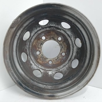 Recambio de llanta para nissan trade 100 3.0 turbodiesel referencia OEM IAM 081050133C 5JX15H2 5H 5X160