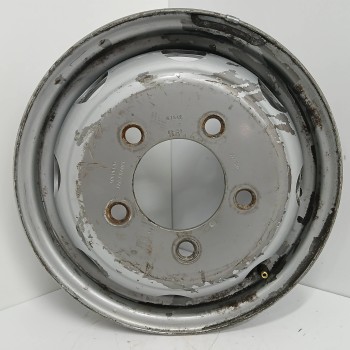 Recambio de llanta para nissan trade 100 3.0 turbodiesel referencia OEM IAM 081050133C 5JX15H2 5H 5X160