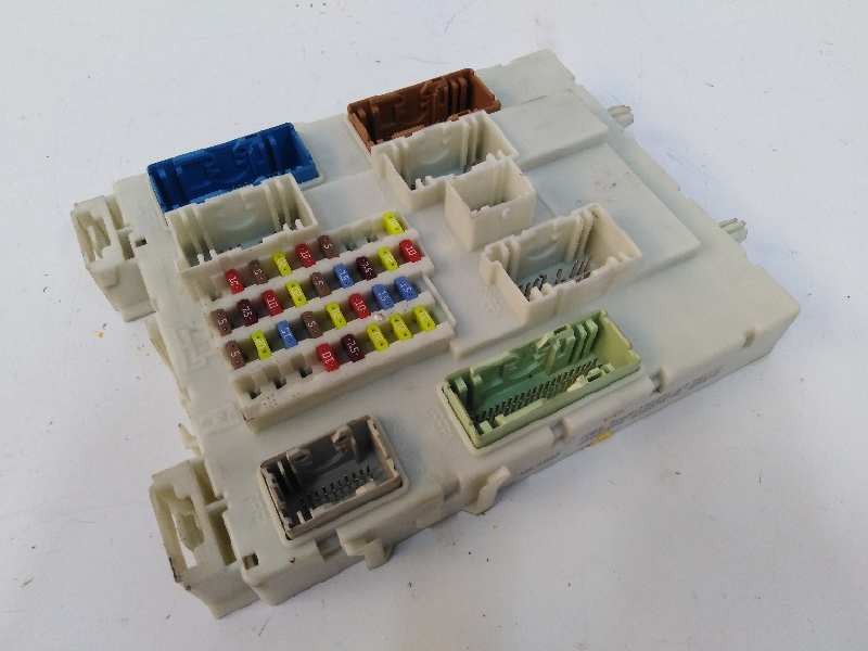 Recambio de caja reles / fusibles para ford focus lim. (cb8) 1.0 ecoboost cat referencia OEM IAM BV6N14A073ET  