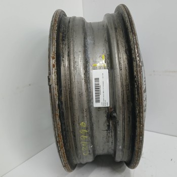 Recambio de llanta para nissan trade 100 3.0 turbodiesel referencia OEM IAM 081050133C 5JX15H2 5H 5X160