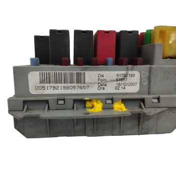 Recambio de caja reles / fusibles para lancia ypsilon (101) 1.3 jtd 16v referencia OEM IAM 51792198  