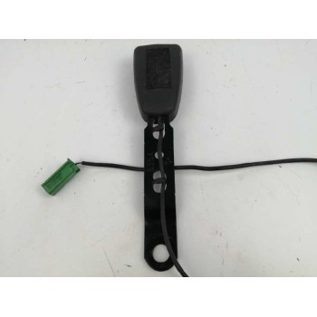 Recambio de enganche cinturon izquierdo para volvo v70 familiar 2.4 diesel cat referencia OEM IAM 8623450 DELANTERO 