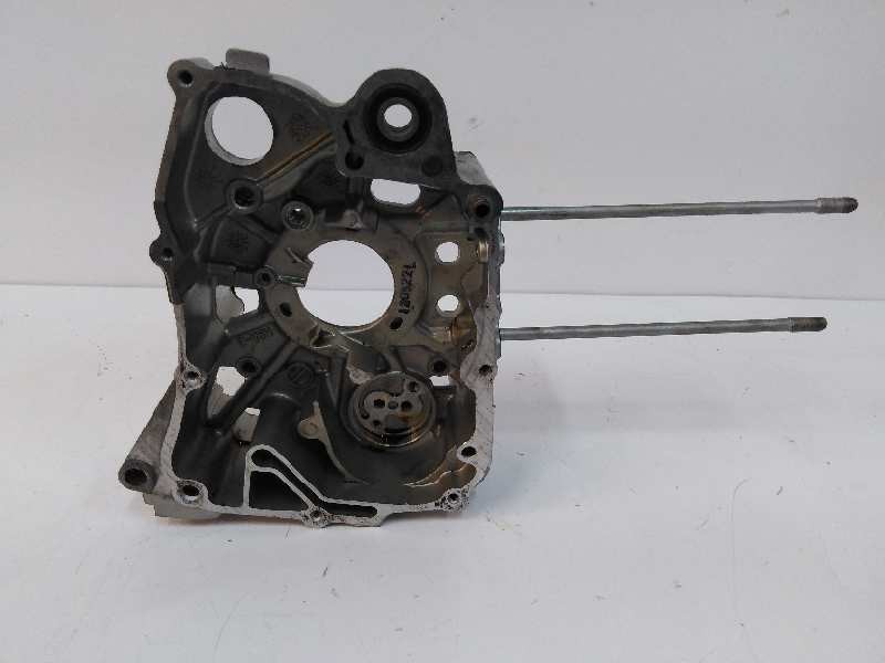 Recambio de carter derecho para sym joymax 125cc gts referencia OEM IAM 11100H9B010 11100-H9B-010 