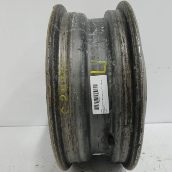 Recambio de llanta para nissan trade 100 3.0 turbodiesel referencia OEM IAM 081050133C 5JX15H2 5H 5X160