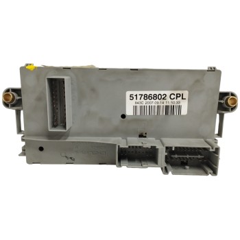 Recambio de caja reles / fusibles para lancia ypsilon (101) 1.3 jtd 16v referencia OEM IAM 51819322  