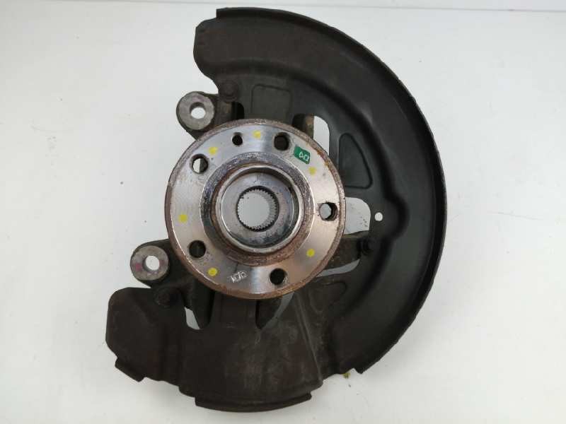 Recambio de mangueta delantera izquierda para volvo v70 familiar 2.4 diesel cat referencia OEM IAM 6G913K171A  