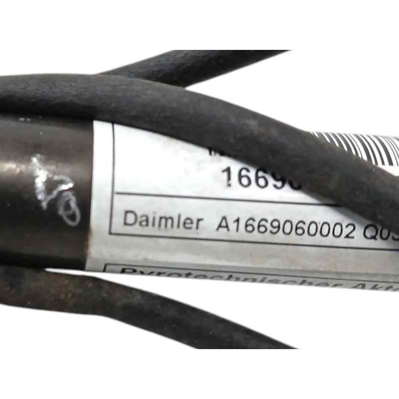 AIRBAG DELANTERO DERECHO PIROTECNICO DE CAPOT