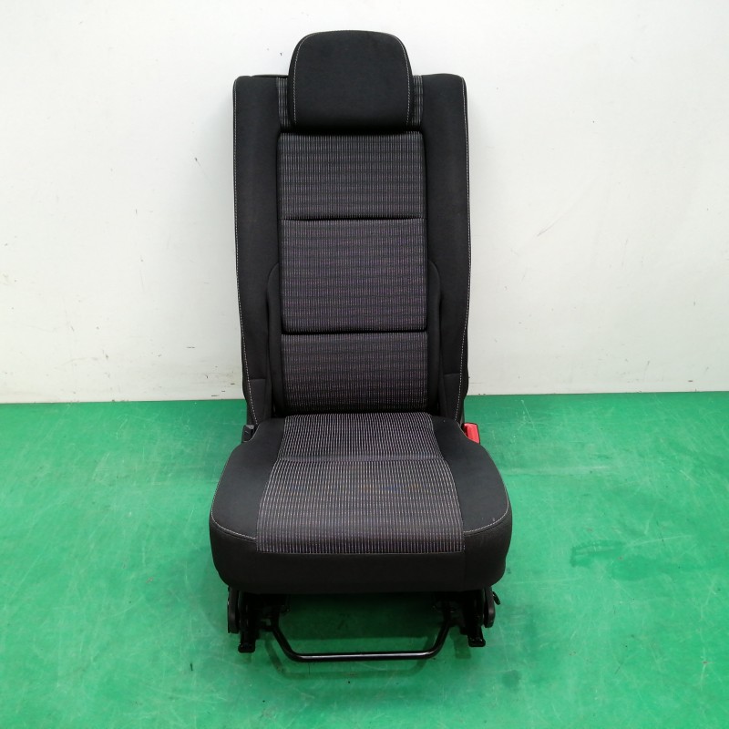 Recambio de asiento trasero medio para toyota verso 1.8 16v cat referencia OEM IAM   