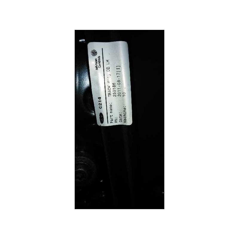 ASIENTO DELANTERO IZQUIERDO