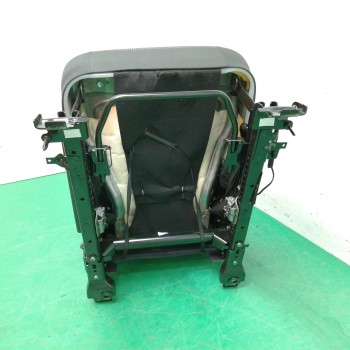 Recambio de asiento trasero medio para toyota verso 1.8 16v cat referencia OEM IAM   