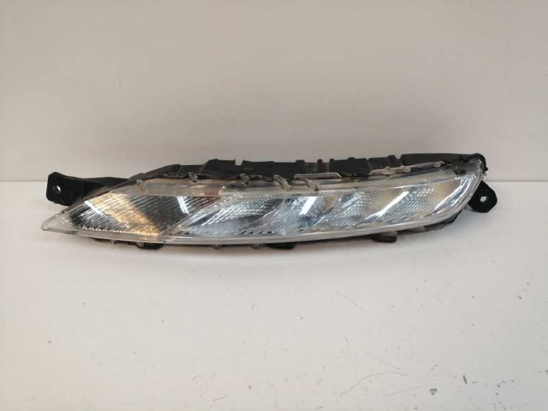 Recambio de piloto delantero izquierdo para citroën c4 picasso 1.6 blue-hdi fap referencia OEM IAM 9676036380 Recambio de piloto delantero izquierdo para citroën c4 picasso 1.6 blue-hdi fap referencia OEM IAM 9676036380