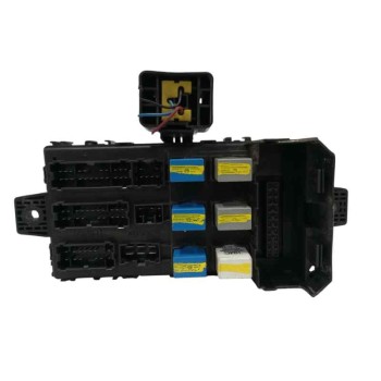 Recambio de caja reles / fusibles para hyundai santa fe (sm) 2.0 crdi cat referencia OEM IAM 9118826105  