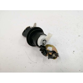 Recambio de bombin porton trasero para dacia sandero 1.5 dci diesel cat referencia OEM IAM FX0202069  