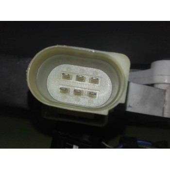 Recambio de elevalunas delantero derecho para bmw serie 1 berlina (e81/e87) 118d referencia OEM IAM FUNDA 7067796 