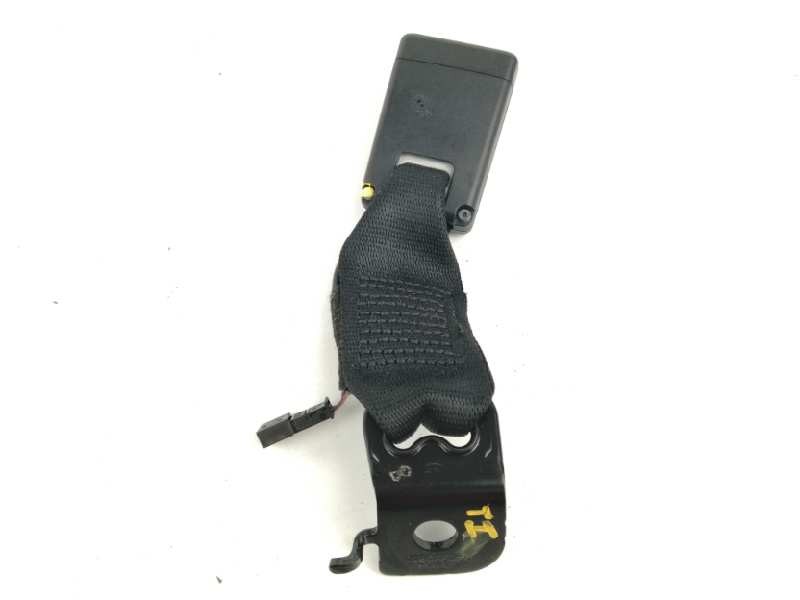 Recambio de enganche cinturon izquierdo para bmw serie 1 lim. (f20) 1.6 16v referencia OEM IAM 7266352 TRASERO 619636700C Recambio de enganche cinturon izquierdo para bmw serie 1 lim. (f20) 1.6 16v referencia OEM IAM 7266352 TRASERO 619636700C