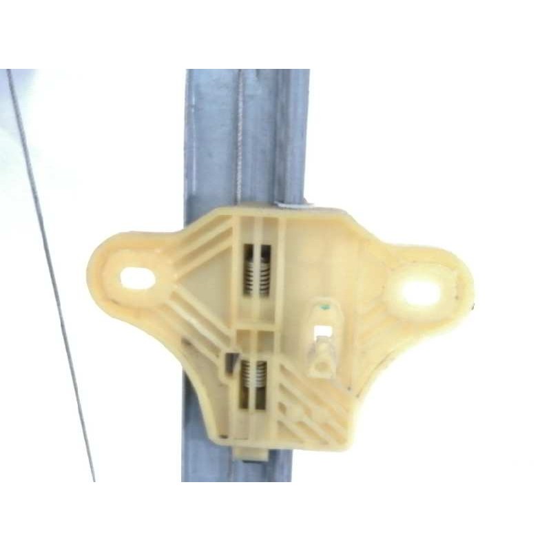 ELEVALUNAS DELANTERO IZQUIERDO