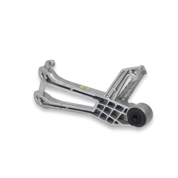 Recambio de estribera derecha para goes sk125 22 referencia OEM IAM 4021700055000 TRASERA 4021700-055000