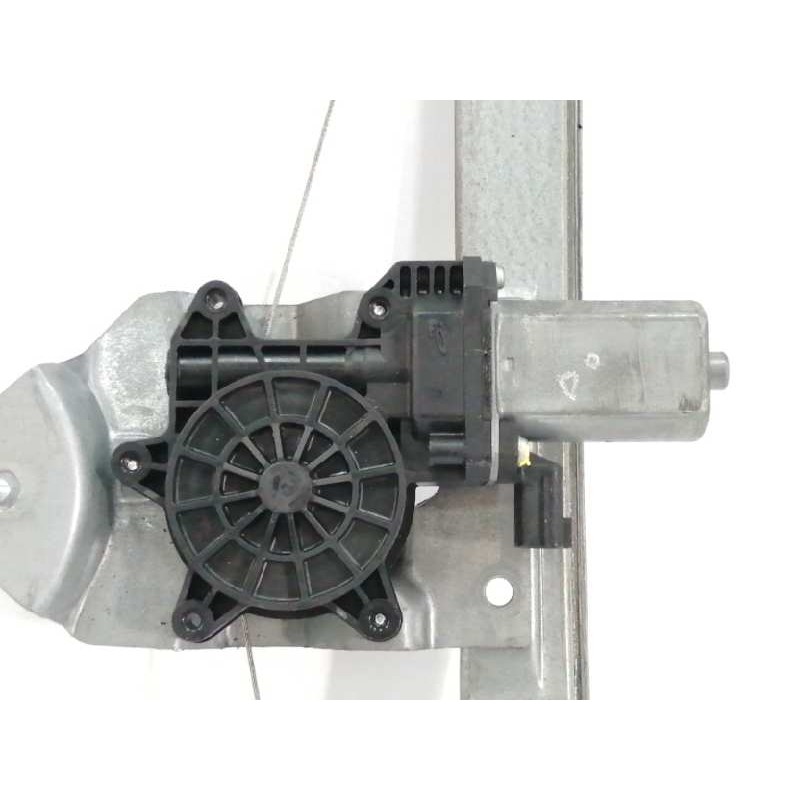 ELEVALUNAS DELANTERO DERECHO