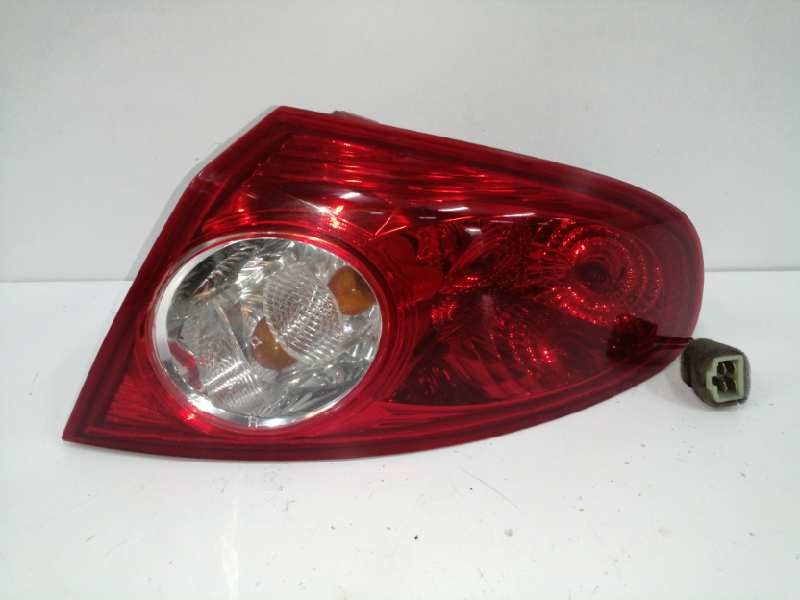 Recambio de piloto trasero derecho para chevrolet lacetti 1.6 cat referencia OEM IAM 201193R  