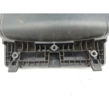 Recambio de apoyabrazos central para toyota hilux an1p (eu,n) / gun125 (ld) / gun125l-dnfshw (1f) referencia OEM IAM 58905KK020C