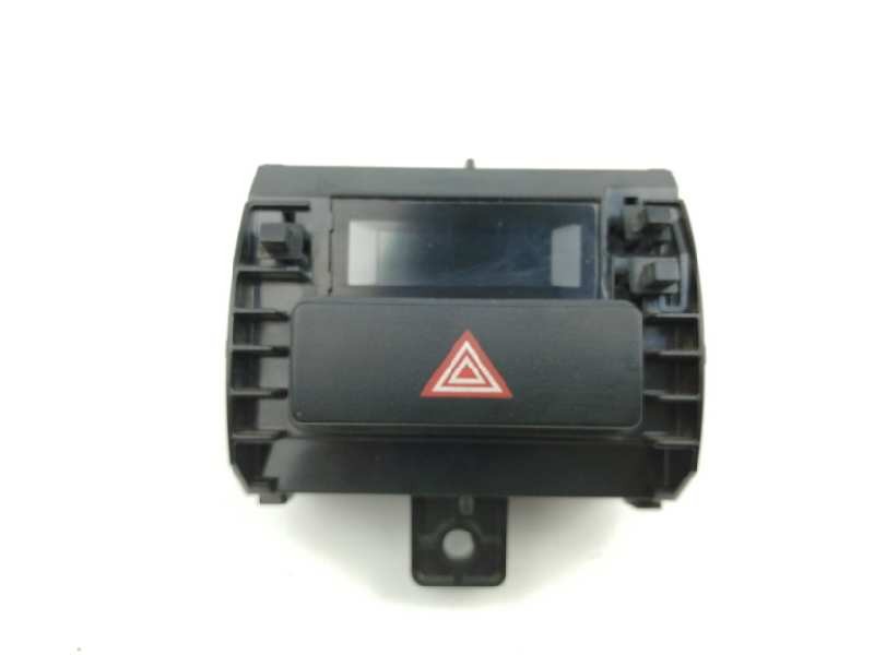 Recambio de warning para toyota hilux an1p (eu,n) / gun125 (ld) / gun125l-dnfshw (1f) referencia OEM IAM 839100K180A Y RELOJ 