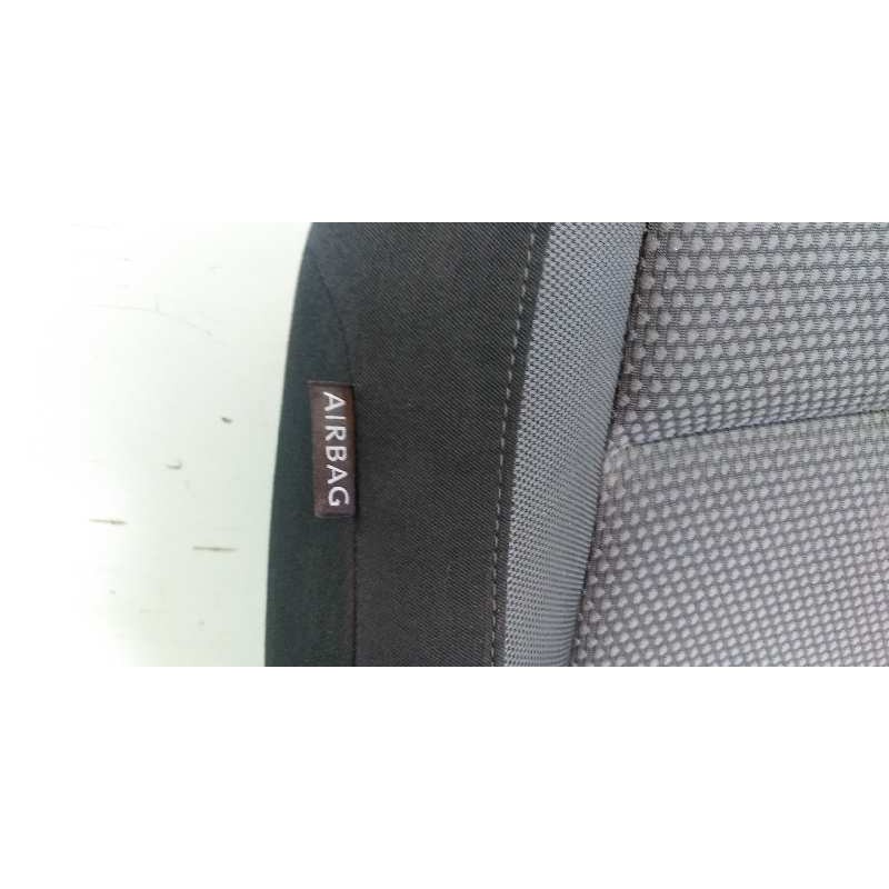 ASIENTO DELANTERO DERECHO