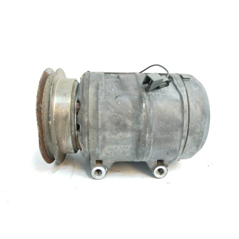 Recambio de compresor aire acondicionado para nissan vanette cargo 2.3 diesel referencia OEM IAM 506211 DKS 