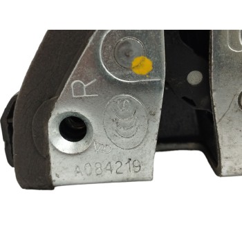 Recambio de cerradura puerta trasera derecha para toyota verso 1.6 16v cat referencia OEM IAM   