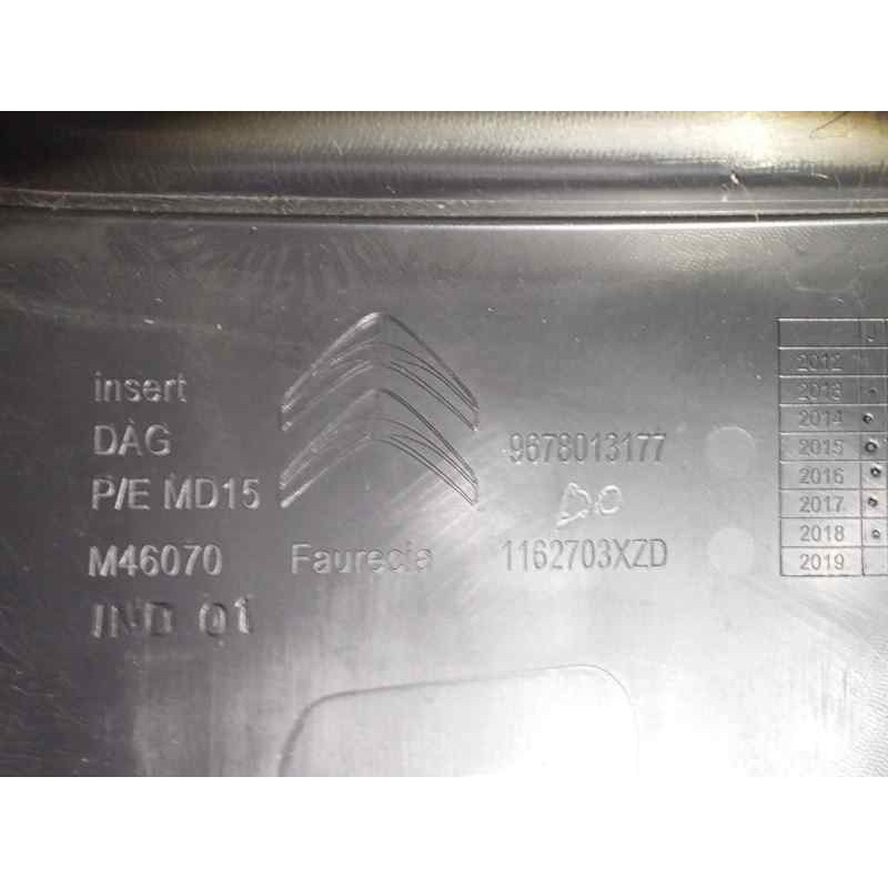 SALPICADERO AGUJEREADO OBSERVAR FOTO